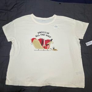 XL Old Navy Cream/Tan Men’s Santa T-shirt